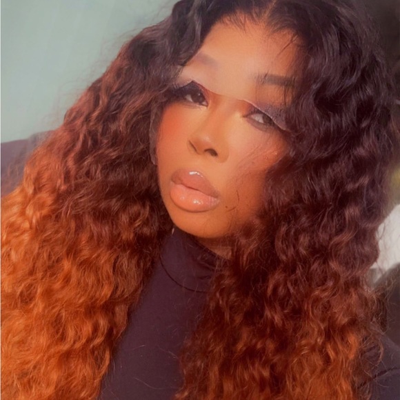 Gorgeous Custom Glue-less water wave Wig 26inches for sale. - Picture 6 of 10